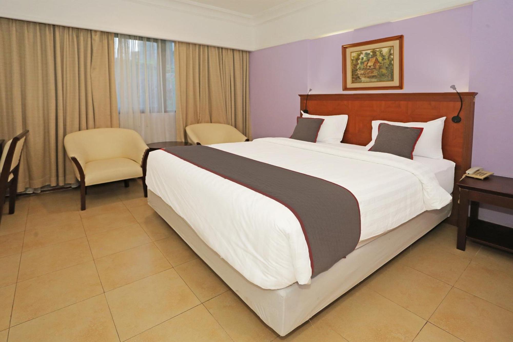 Collection O 91898 Series Hotel Kuningan Dżakarta Zewnętrze zdjęcie