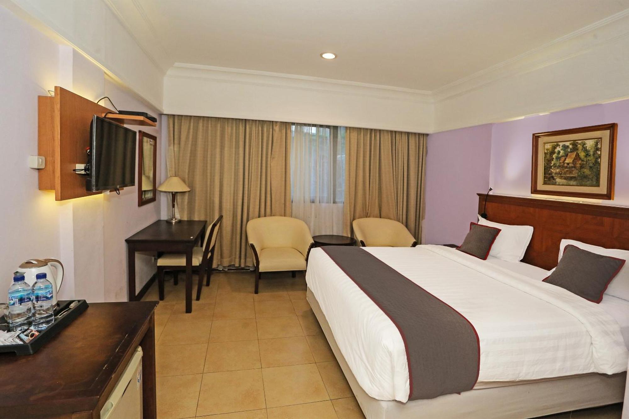 Collection O 91898 Series Hotel Kuningan Dżakarta Zewnętrze zdjęcie