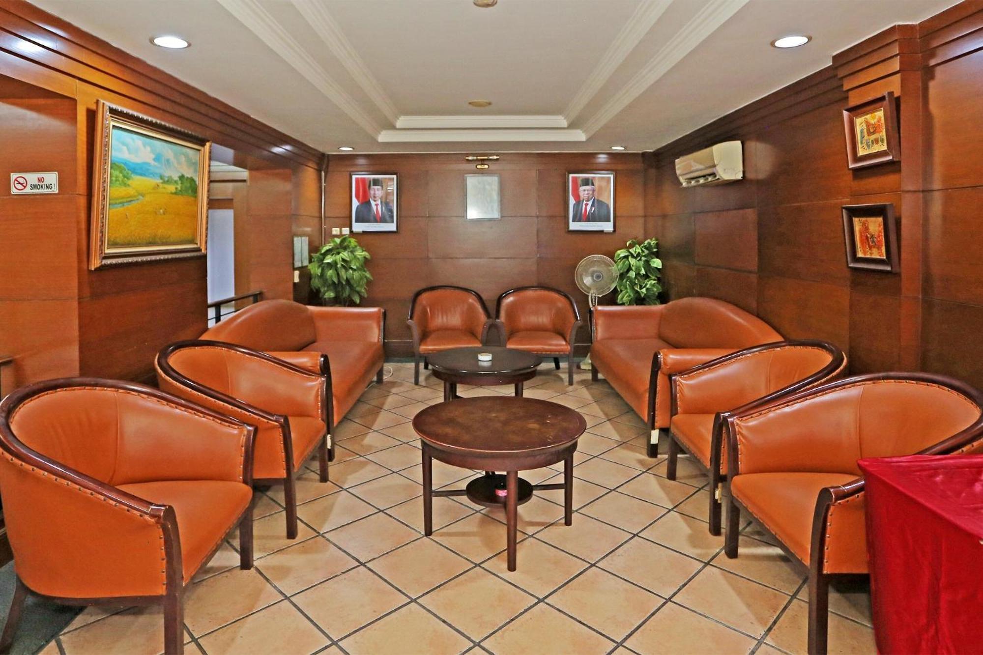 Collection O 91898 Series Hotel Kuningan Dżakarta Zewnętrze zdjęcie